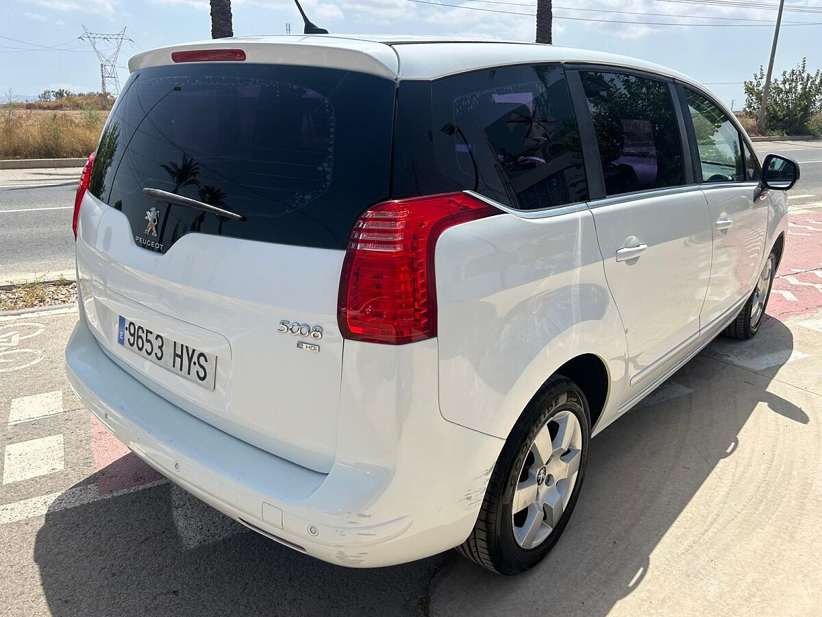 PEUGEOT 5008 ACTIVE 1.6 E-HDI AUTO SPANISH LHD IN SPAIN 142K 7 SEATS SUPER 2014